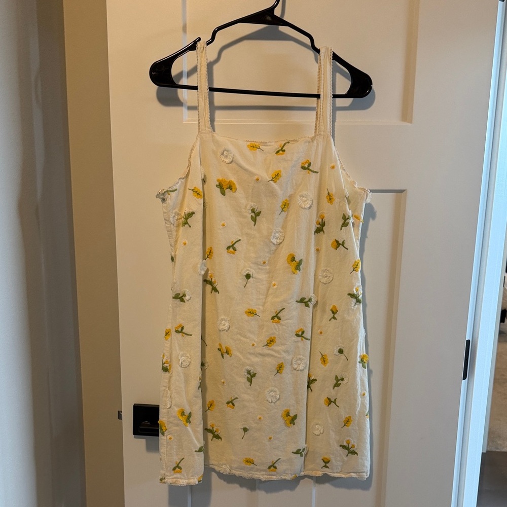 Floral Ditsy Print Embroidered Dress